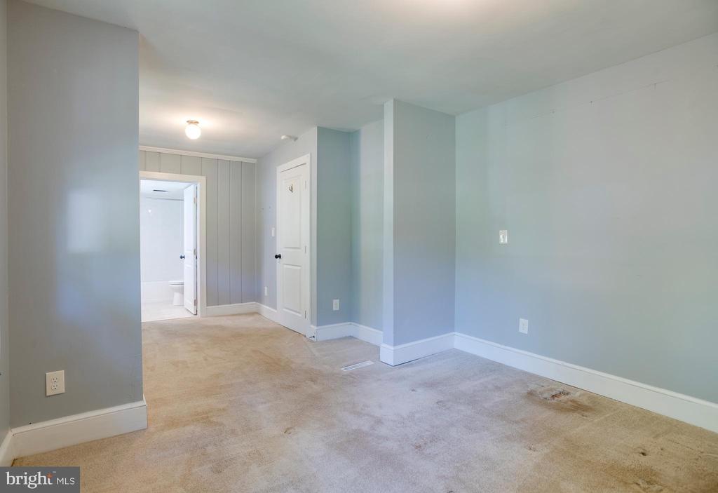 11439 SPERRYVILLE PIKE, CULPEPER, Virginia 22701, 3 Bedrooms Bedrooms, ,2 BathroomsBathrooms,Residential,11439 SPERRYVILLE PIKE,VACU2013618 MLS # VACU2013618 11439 SPERRYVILLE PIKE, CULPEPER, Virginia 22701, 3 Bedrooms Bedrooms, ,2 BathroomsBathrooms,Residential,11439 SPERRYVILLE PIKE,VACU2013618 MLS # VACU2013618