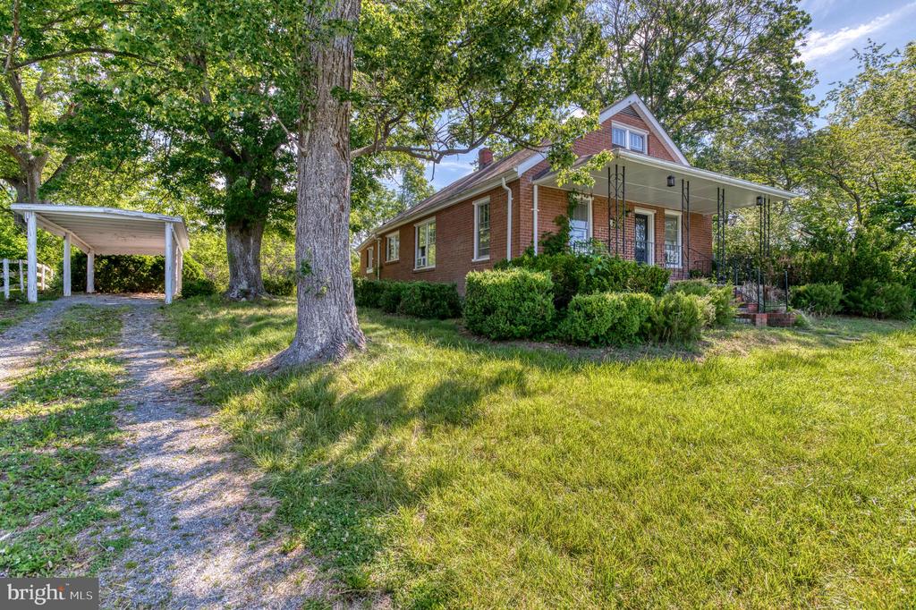 11439 SPERRYVILLE PIKE, CULPEPER, Virginia 22701, 3 Bedrooms Bedrooms, ,2 BathroomsBathrooms,Residential,11439 SPERRYVILLE PIKE,VACU2013618 MLS # VACU2013618 11439 SPERRYVILLE PIKE, CULPEPER, Virginia 22701, 3 Bedrooms Bedrooms, ,2 BathroomsBathrooms,Residential,11439 SPERRYVILLE PIKE,VACU2013618 MLS # VACU2013618