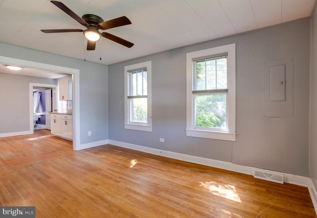 11439 SPERRYVILLE PIKE, CULPEPER, Virginia 22701, 3 Bedrooms Bedrooms, ,2 BathroomsBathrooms,Residential,11439 SPERRYVILLE PIKE,VACU2013618 MLS # VACU2013618 11439 SPERRYVILLE PIKE, CULPEPER, Virginia 22701, 3 Bedrooms Bedrooms, ,2 BathroomsBathrooms,Residential,11439 SPERRYVILLE PIKE,VACU2013618 MLS # VACU2013618