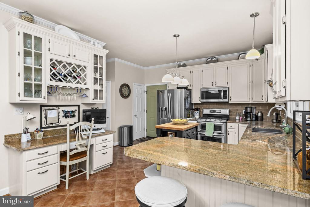 10610 EDINBURGH DR, SPOTSYLVANIA, Virginia 22553, 5 Bedrooms Bedrooms, ,3 BathroomsBathrooms,Residential,10610 EDINBURGH DR,VASP2041854 MLS # VASP2041854 10610 EDINBURGH DR, SPOTSYLVANIA, Virginia 22553, 5 Bedrooms Bedrooms, ,3 BathroomsBathrooms,Residential,10610 EDINBURGH DR,VASP2041854 MLS # VASP2041854