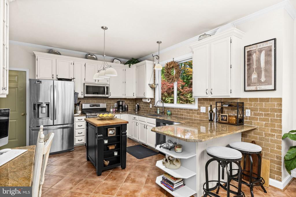 10610 EDINBURGH DR, SPOTSYLVANIA, Virginia 22553, 5 Bedrooms Bedrooms, ,3 BathroomsBathrooms,Residential,10610 EDINBURGH DR,VASP2041854 MLS # VASP2041854 10610 EDINBURGH DR, SPOTSYLVANIA, Virginia 22553, 5 Bedrooms Bedrooms, ,3 BathroomsBathrooms,Residential,10610 EDINBURGH DR,VASP2041854 MLS # VASP2041854