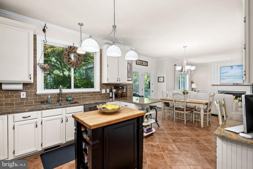 10610 EDINBURGH DR, SPOTSYLVANIA, Virginia 22553, 5 Bedrooms Bedrooms, ,3 BathroomsBathrooms,Residential,10610 EDINBURGH DR,VASP2041854 MLS # VASP2041854 10610 EDINBURGH DR, SPOTSYLVANIA, Virginia 22553, 5 Bedrooms Bedrooms, ,3 BathroomsBathrooms,Residential,10610 EDINBURGH DR,VASP2041854 MLS # VASP2041854