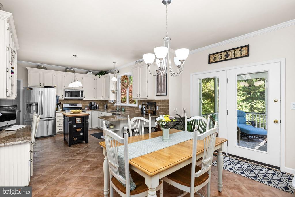 10610 EDINBURGH DR, SPOTSYLVANIA, Virginia 22553, 5 Bedrooms Bedrooms, ,3 BathroomsBathrooms,Residential,10610 EDINBURGH DR,VASP2041854 MLS # VASP2041854 10610 EDINBURGH DR, SPOTSYLVANIA, Virginia 22553, 5 Bedrooms Bedrooms, ,3 BathroomsBathrooms,Residential,10610 EDINBURGH DR,VASP2041854 MLS # VASP2041854