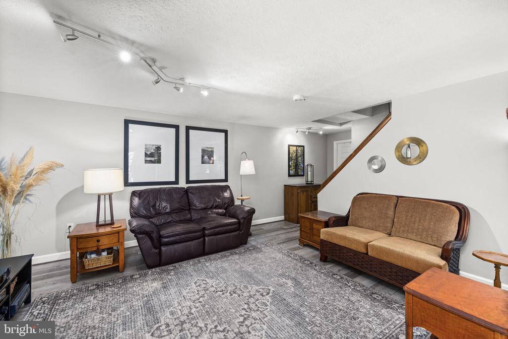 10610 EDINBURGH DR, SPOTSYLVANIA, Virginia 22553, 5 Bedrooms Bedrooms, ,3 BathroomsBathrooms,Residential,10610 EDINBURGH DR,VASP2041854 MLS # VASP2041854 10610 EDINBURGH DR, SPOTSYLVANIA, Virginia 22553, 5 Bedrooms Bedrooms, ,3 BathroomsBathrooms,Residential,10610 EDINBURGH DR,VASP2041854 MLS # VASP2041854