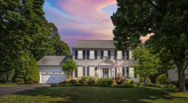 10610 EDINBURGH DR, SPOTSYLVANIA, Virginia 22553, 5 Bedrooms Bedrooms, ,3 BathroomsBathrooms,Residential,10610 EDINBURGH DR,VASP2041854 MLS # VASP2041854