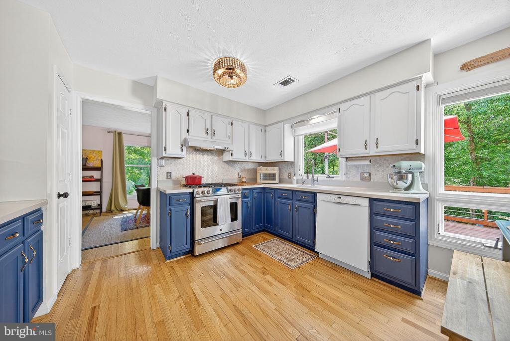 6041 NANCY LN, WARRENTON, Virginia 20187, 4 Bedrooms Bedrooms, ,2 BathroomsBathrooms,Residential,6041 NANCY LN,VAFQ2022072 MLS # VAFQ2022072 6041 NANCY LN, WARRENTON, Virginia 20187, 4 Bedrooms Bedrooms, ,2 BathroomsBathrooms,Residential,6041 NANCY LN,VAFQ2022072 MLS # VAFQ2022072