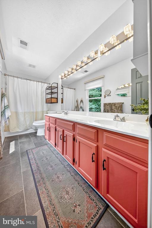 6041 NANCY LN, WARRENTON, Virginia 20187, 4 Bedrooms Bedrooms, ,2 BathroomsBathrooms,Residential,6041 NANCY LN,VAFQ2022072 MLS # VAFQ2022072 6041 NANCY LN, WARRENTON, Virginia 20187, 4 Bedrooms Bedrooms, ,2 BathroomsBathrooms,Residential,6041 NANCY LN,VAFQ2022072 MLS # VAFQ2022072