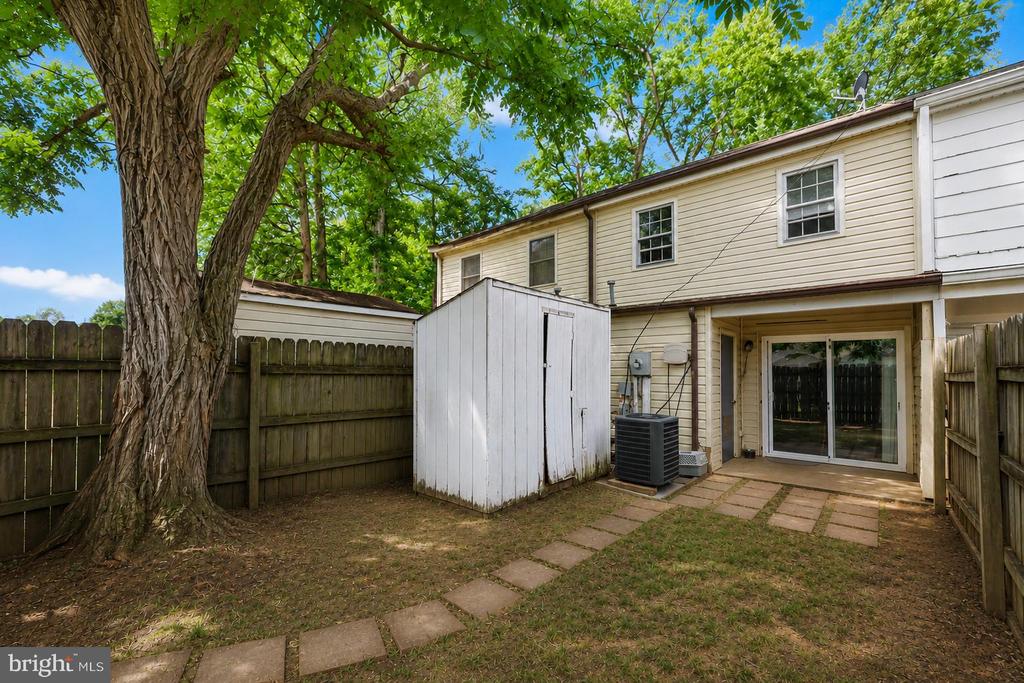 307 OLDE GREENWICH DR, FREDERICKSBURG, Virginia 22408, 3 Bedrooms Bedrooms, ,1 BathroomBathrooms,Residential,OLDE GREENWICH,307 OLDE GREENWICH DR,VASP2042064 MLS # VASP2042064