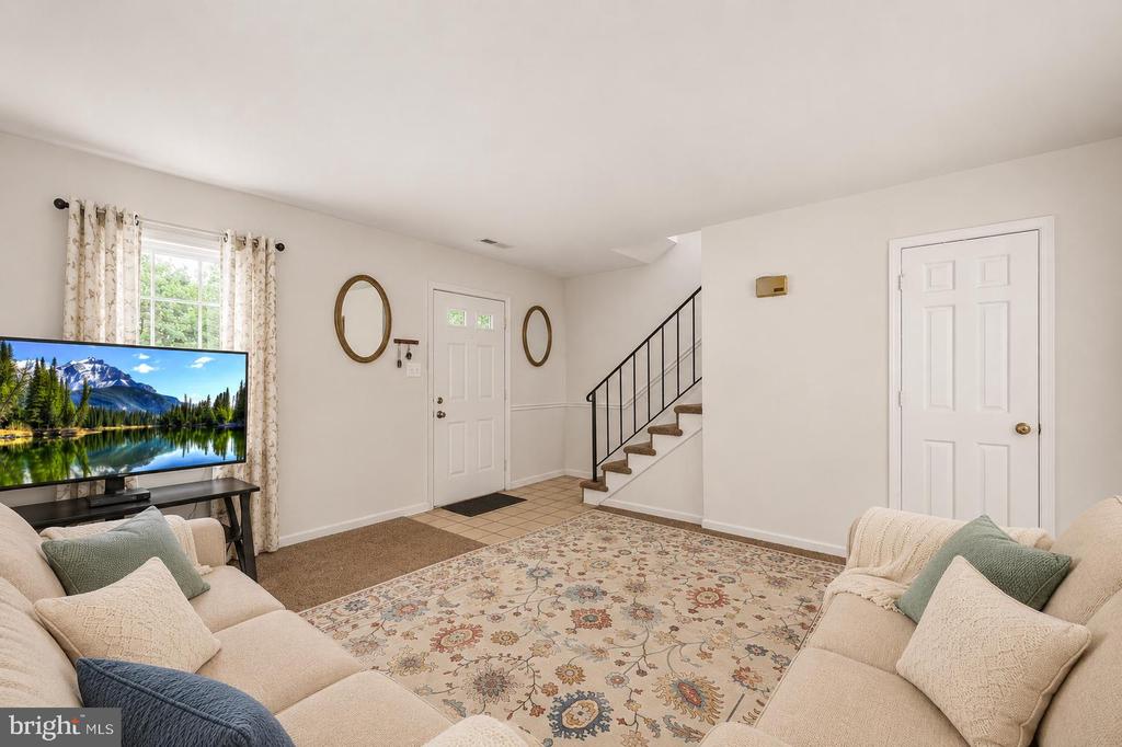 307 OLDE GREENWICH DR, FREDERICKSBURG, Virginia 22408, 3 Bedrooms Bedrooms, ,1 BathroomBathrooms,Residential,OLDE GREENWICH,307 OLDE GREENWICH DR,VASP2042064 MLS # VASP2042064