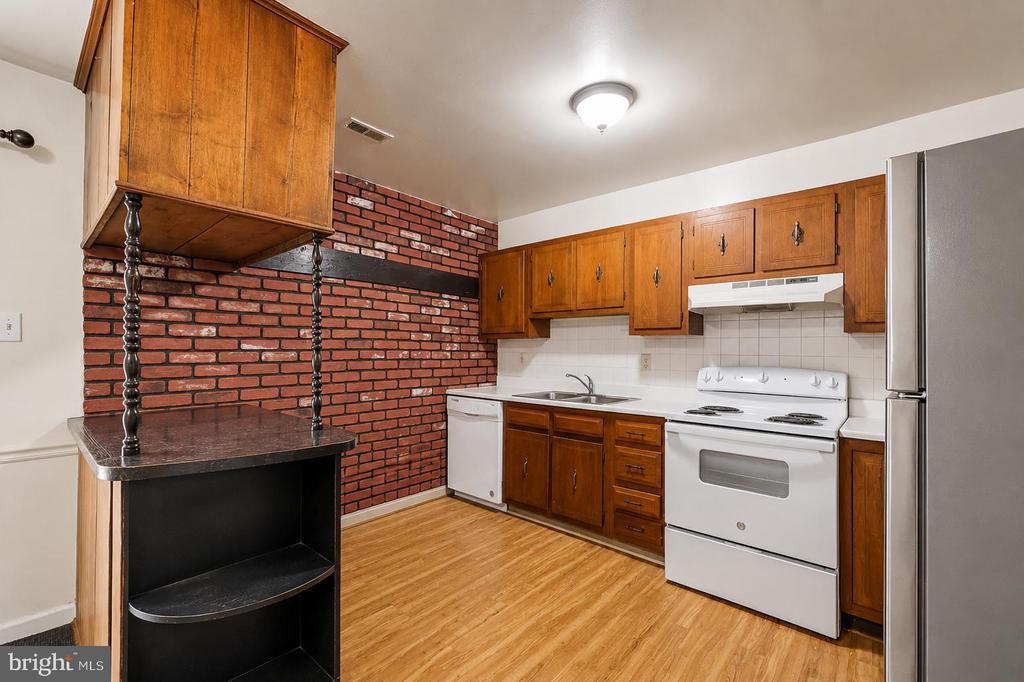 307 OLDE GREENWICH DR, FREDERICKSBURG, Virginia 22408, 3 Bedrooms Bedrooms, ,1 BathroomBathrooms,Residential,OLDE GREENWICH,307 OLDE GREENWICH DR,VASP2042064 MLS # VASP2042064
