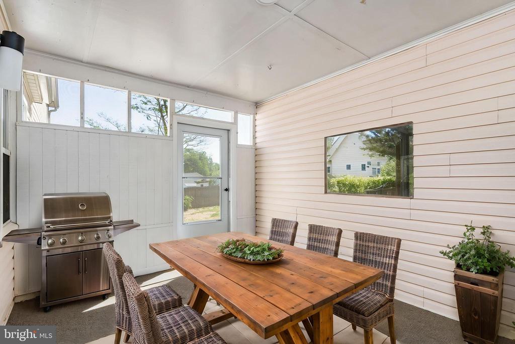 11403 GORDON RD, FREDERICKSBURG, Virginia 22407, 3 Bedrooms Bedrooms, ,2 BathroomsBathrooms,Residential,11403 GORDON RD,VASP2041502 MLS # VASP2041502 11403 GORDON RD, FREDERICKSBURG, Virginia 22407, 3 Bedrooms Bedrooms, ,2 BathroomsBathrooms,Residential,11403 GORDON RD,VASP2041502 MLS # VASP2041502
