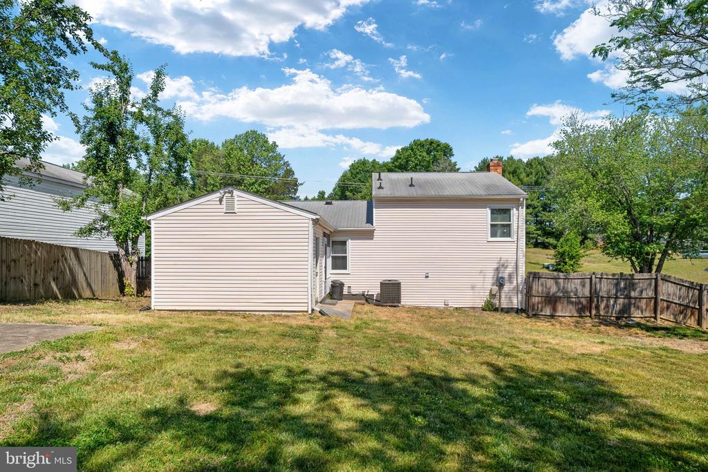11403 GORDON RD, FREDERICKSBURG, Virginia 22407, 3 Bedrooms Bedrooms, ,2 BathroomsBathrooms,Residential,11403 GORDON RD,VASP2041502 MLS # VASP2041502 11403 GORDON RD, FREDERICKSBURG, Virginia 22407, 3 Bedrooms Bedrooms, ,2 BathroomsBathrooms,Residential,11403 GORDON RD,VASP2041502 MLS # VASP2041502