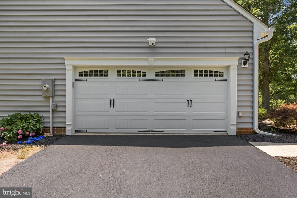 10742 BRIDLEREIN CT, SPOTSYLVANIA, Virginia 22553, 4 Bedrooms Bedrooms, ,2 BathroomsBathrooms,Residential,10742 BRIDLEREIN CT,VASP2042016 MLS # VASP2042016