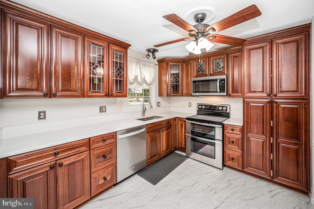 4212 ROSEMONT LN, FREDERICKSBURG, Virginia 22408, 4 Bedrooms Bedrooms, ,2 BathroomsBathrooms,Residential,4212 ROSEMONT LN,VASP2042072 MLS # VASP2042072
