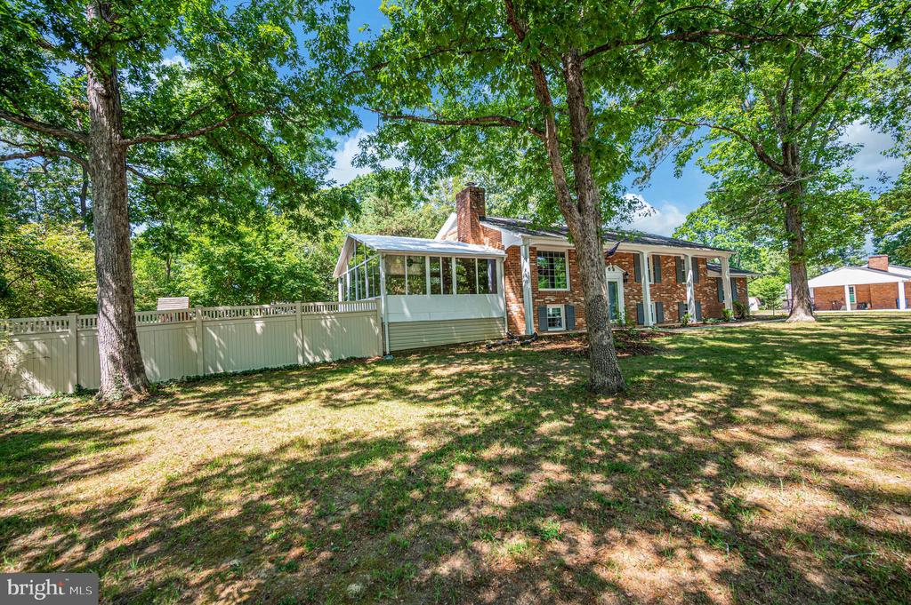 4212 ROSEMONT LN, FREDERICKSBURG, Virginia 22408, 4 Bedrooms Bedrooms, ,2 BathroomsBathrooms,Residential,4212 ROSEMONT LN,VASP2042072 MLS # VASP2042072
