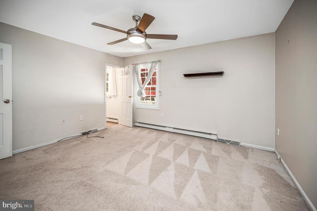 4212 ROSEMONT LN, FREDERICKSBURG, Virginia 22408, 4 Bedrooms Bedrooms, ,2 BathroomsBathrooms,Residential,4212 ROSEMONT LN,VASP2042072 MLS # VASP2042072