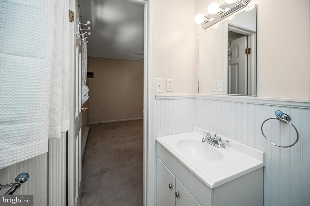 4212 ROSEMONT LN, FREDERICKSBURG, Virginia 22408, 4 Bedrooms Bedrooms, ,2 BathroomsBathrooms,Residential,4212 ROSEMONT LN,VASP2042072 MLS # VASP2042072