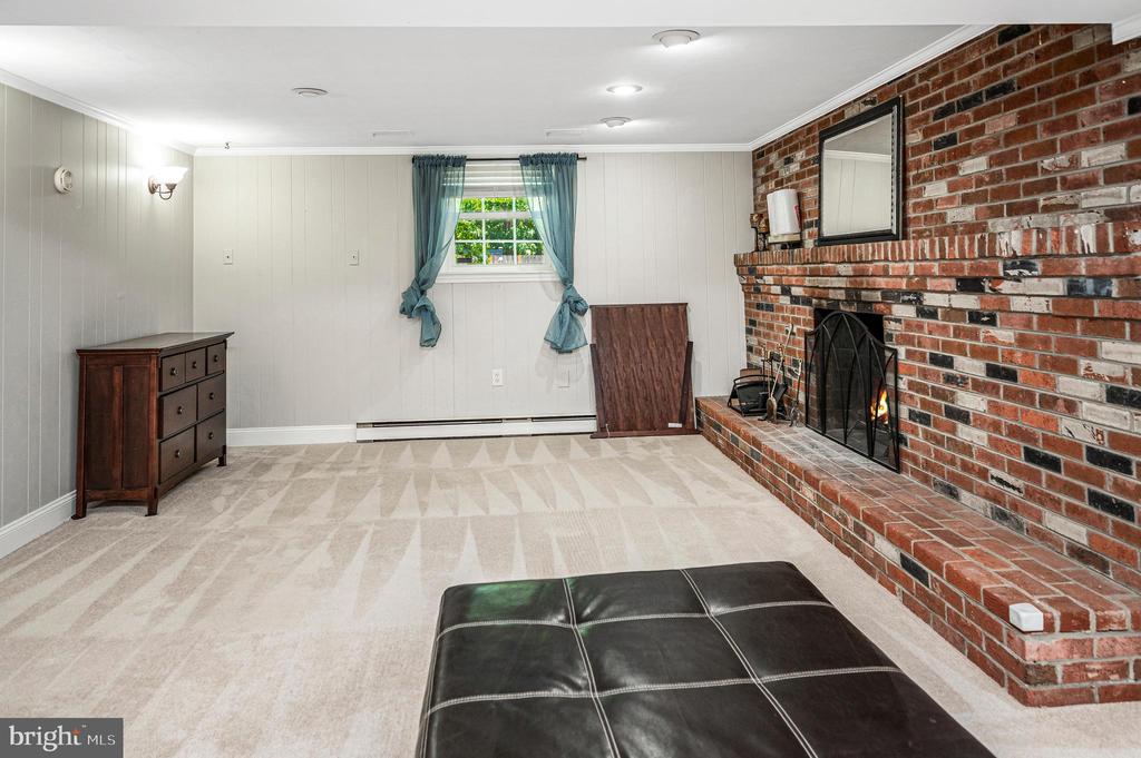 4212 ROSEMONT LN, FREDERICKSBURG, Virginia 22408, 4 Bedrooms Bedrooms, ,2 BathroomsBathrooms,Residential,4212 ROSEMONT LN,VASP2042072 MLS # VASP2042072
