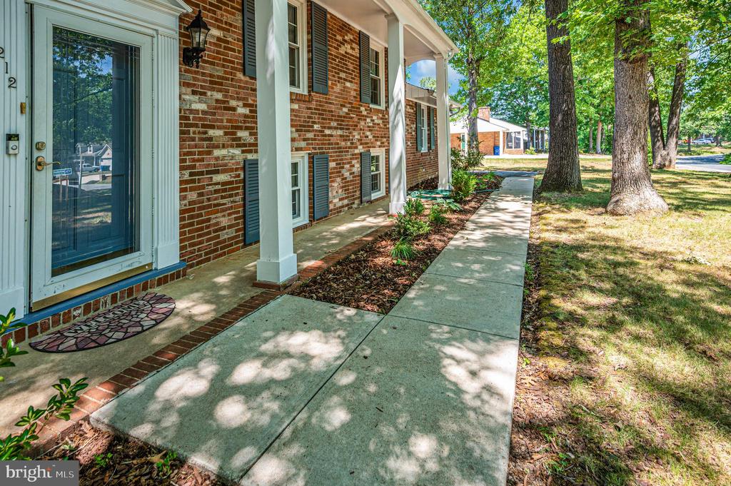 4212 ROSEMONT LN, FREDERICKSBURG, Virginia 22408, 4 Bedrooms Bedrooms, ,2 BathroomsBathrooms,Residential,4212 ROSEMONT LN,VASP2042072 MLS # VASP2042072