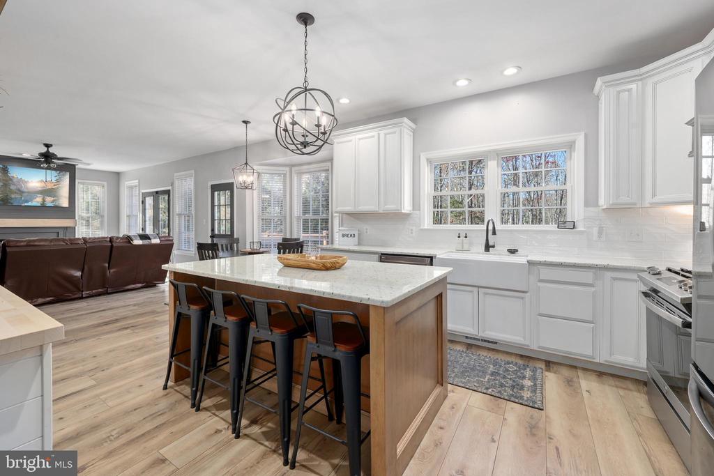 13612 PERIMETER DR, FREDERICKSBURG, Virginia 22407, 3 Bedrooms Bedrooms, ,3 BathroomsBathrooms,Residential,13612 PERIMETER DR,VASP2041930 MLS # VASP2041930