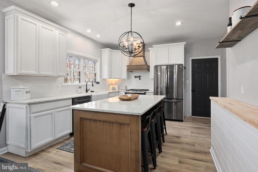 13612 PERIMETER DR, FREDERICKSBURG, Virginia 22407, 3 Bedrooms Bedrooms, ,3 BathroomsBathrooms,Residential,13612 PERIMETER DR,VASP2041930 MLS # VASP2041930