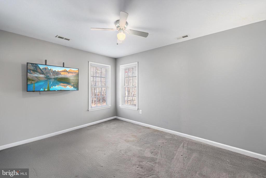 13612 PERIMETER DR, FREDERICKSBURG, Virginia 22407, 3 Bedrooms Bedrooms, ,3 BathroomsBathrooms,Residential,13612 PERIMETER DR,VASP2041930 MLS # VASP2041930