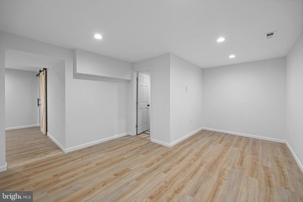 13612 PERIMETER DR, FREDERICKSBURG, Virginia 22407, 3 Bedrooms Bedrooms, ,3 BathroomsBathrooms,Residential,13612 PERIMETER DR,VASP2041930 MLS # VASP2041930