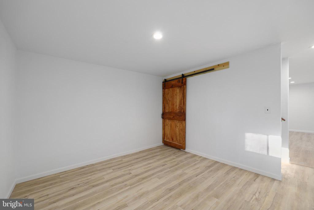 13612 PERIMETER DR, FREDERICKSBURG, Virginia 22407, 3 Bedrooms Bedrooms, ,3 BathroomsBathrooms,Residential,13612 PERIMETER DR,VASP2041930 MLS # VASP2041930