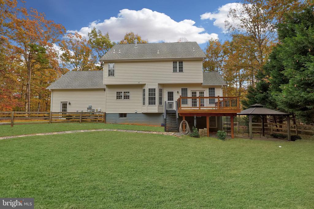 13612 PERIMETER DR, FREDERICKSBURG, Virginia 22407, 3 Bedrooms Bedrooms, ,3 BathroomsBathrooms,Residential,13612 PERIMETER DR,VASP2041930 MLS # VASP2041930