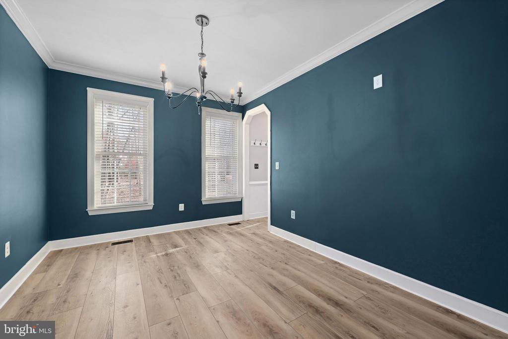 13612 PERIMETER DR, FREDERICKSBURG, Virginia 22407, 3 Bedrooms Bedrooms, ,3 BathroomsBathrooms,Residential,13612 PERIMETER DR,VASP2041930 MLS # VASP2041930