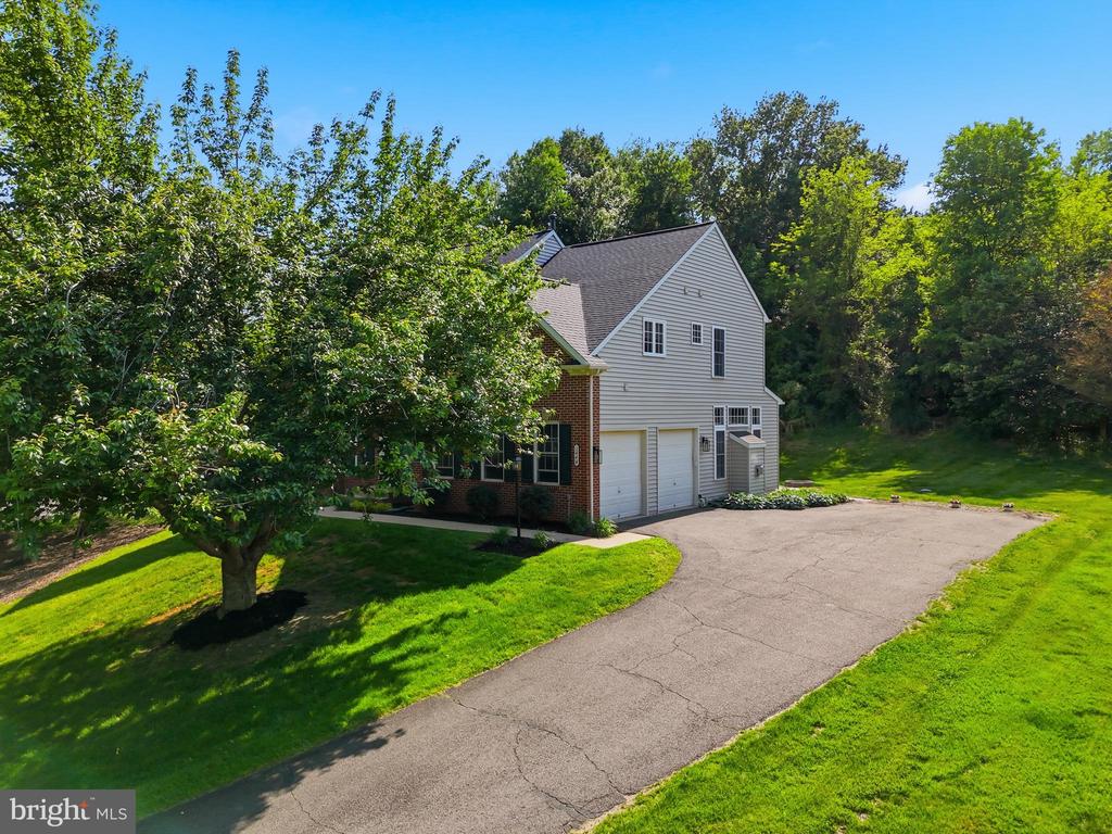 3444 STRATFORD DR, JEFFERSONTON, Virginia 22724, 5 Bedrooms Bedrooms, ,3 BathroomsBathrooms,Residential,3444 STRATFORD DR,VACU2013670 MLS # VACU2013670