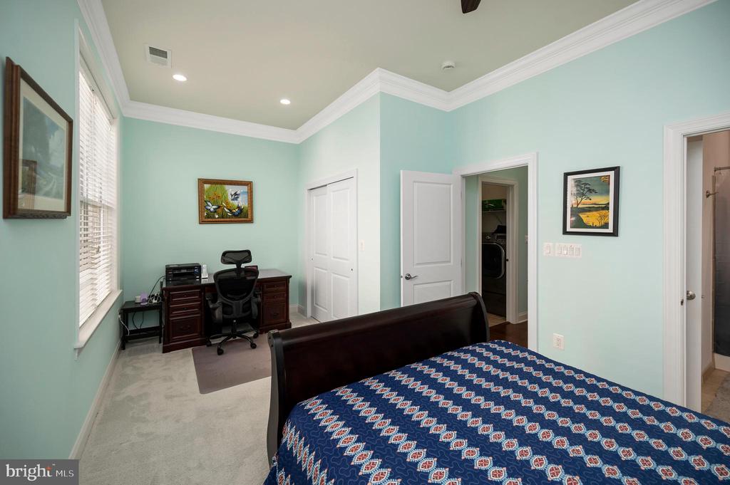 7736 GENERAL WRIGHT DR, FREDERICKSBURG, Virginia 22407, 2 Bedrooms Bedrooms, ,2 BathroomsBathrooms,Residential,7736 GENERAL WRIGHT DR,VASP2041722 MLS # VASP2041722