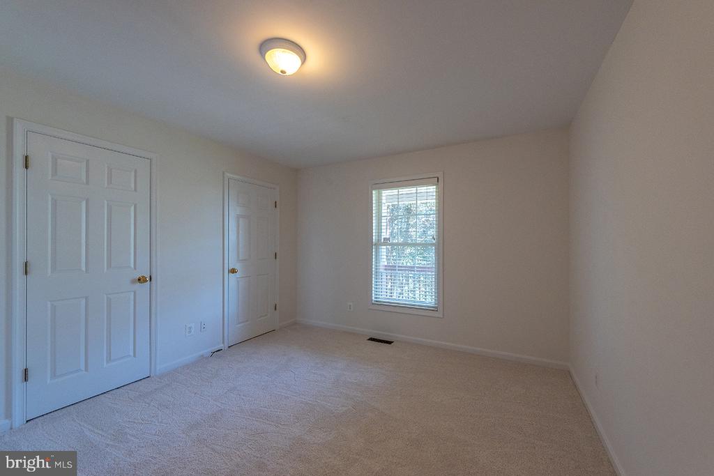 5265 BEAR HOLLOW LN, AMISSVILLE, Virginia 20106, 4 Bedrooms Bedrooms, ,2 BathroomsBathrooms,Residential,5265 BEAR HOLLOW LN,VACU2013700 MLS # VACU2013700 5265 BEAR HOLLOW LN, AMISSVILLE, Virginia 20106, 4 Bedrooms Bedrooms, ,2 BathroomsBathrooms,Residential,5265 BEAR HOLLOW LN,VACU2013700 MLS # VACU2013700