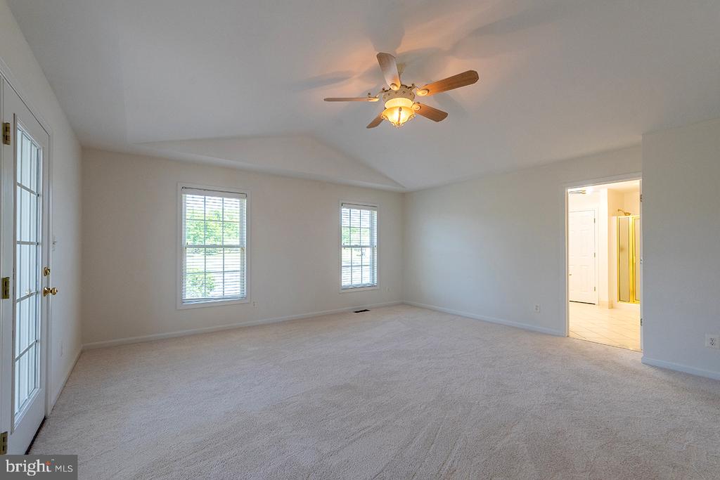 5265 BEAR HOLLOW LN, AMISSVILLE, Virginia 20106, 4 Bedrooms Bedrooms, ,2 BathroomsBathrooms,Residential,5265 BEAR HOLLOW LN,VACU2013700 MLS # VACU2013700 5265 BEAR HOLLOW LN, AMISSVILLE, Virginia 20106, 4 Bedrooms Bedrooms, ,2 BathroomsBathrooms,Residential,5265 BEAR HOLLOW LN,VACU2013700 MLS # VACU2013700
