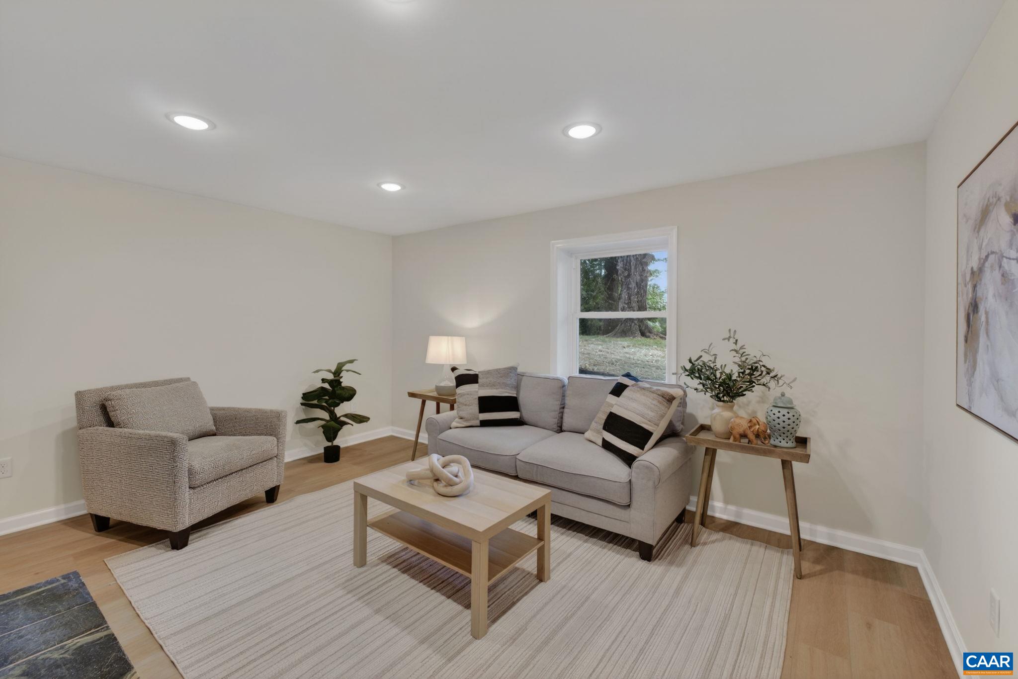 103 BOLLINGBROOK DR, CHARLOTTESVILLE, Virginia 22911, 4 Bedrooms Bedrooms, ,3 BathroomsBathrooms,Residential,103 BOLLINGBROOK DR,677255 MLS # 677255