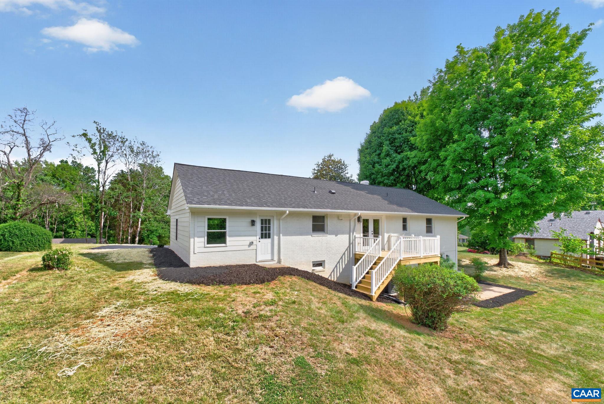 103 BOLLINGBROOK DR, CHARLOTTESVILLE, Virginia 22911, 4 Bedrooms Bedrooms, ,3 BathroomsBathrooms,Residential,103 BOLLINGBROOK DR,677255 MLS # 677255