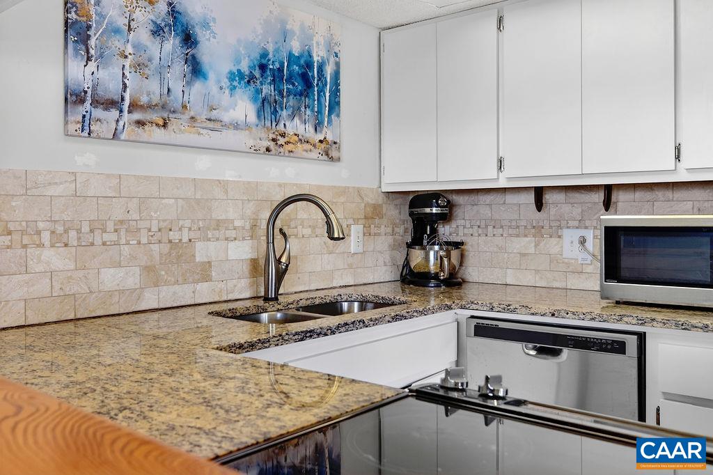 1418 HIGHLANDS CONDOS, WINTERGREEN RESORT, Virginia 22967, 2 Bedrooms Bedrooms, ,2 BathroomsBathrooms,Residential,1418 HIGHLANDS CONDOS,677402 MLS # 677402
