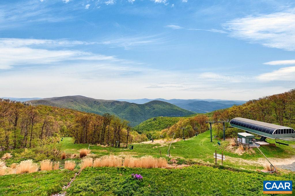 1418 HIGHLANDS CONDOS, WINTERGREEN RESORT, Virginia 22967, 2 Bedrooms Bedrooms, ,2 BathroomsBathrooms,Residential,1418 HIGHLANDS CONDOS,677402 MLS # 677402