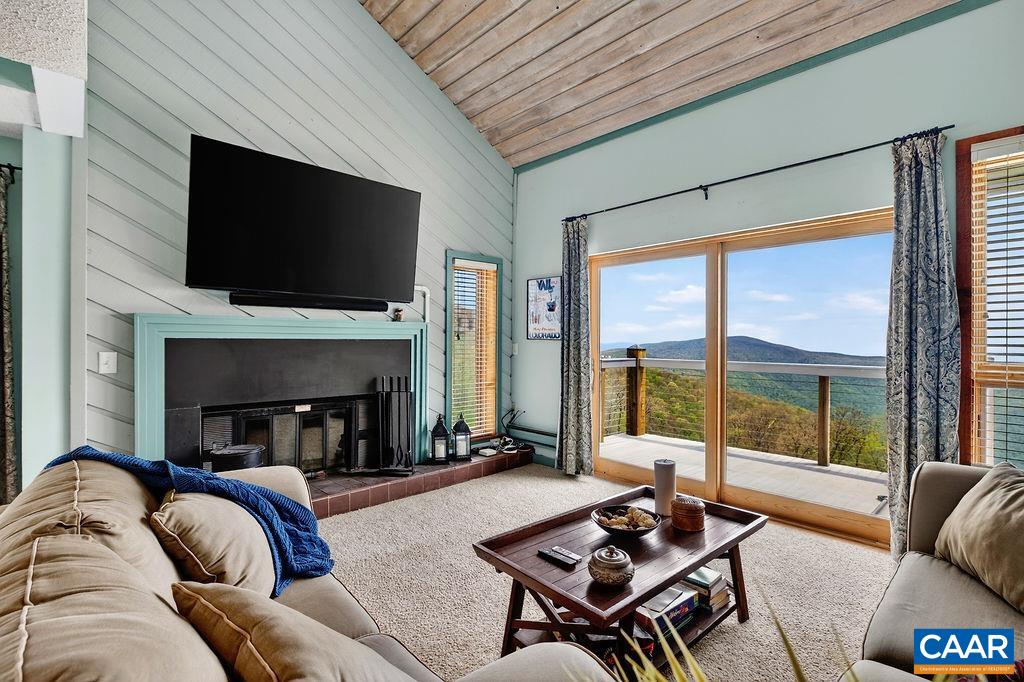 1418 HIGHLANDS CONDOS, WINTERGREEN RESORT, Virginia 22967, 2 Bedrooms Bedrooms, ,2 BathroomsBathrooms,Residential,1418 HIGHLANDS CONDOS,677402 MLS # 677402