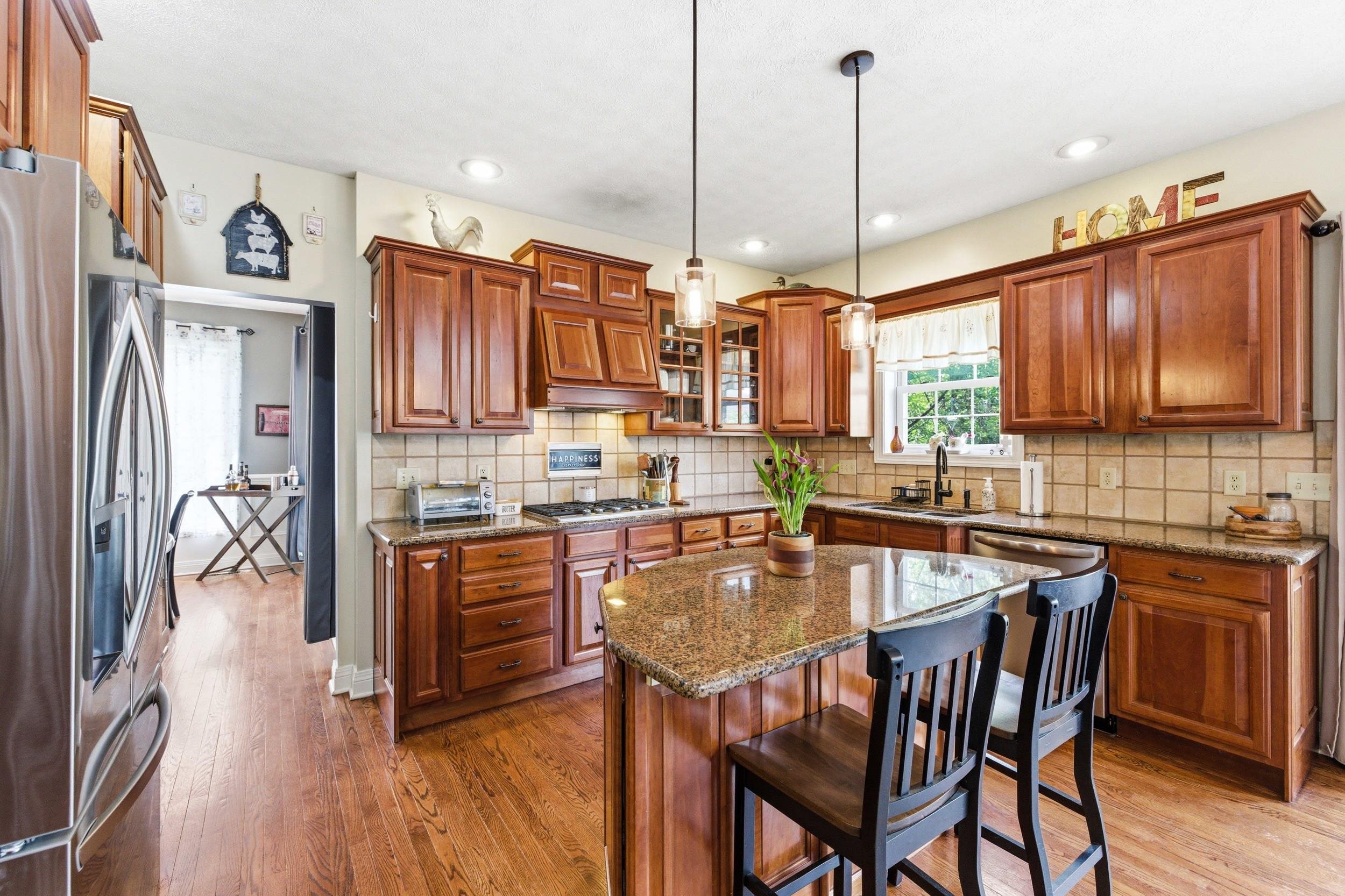 240 NORTHVIEW DR, DAYTON, Virginia 22821, 5 Bedrooms Bedrooms, ,4 BathroomsBathrooms,Residential,240 NORTHVIEW DR,677406 MLS # 677406