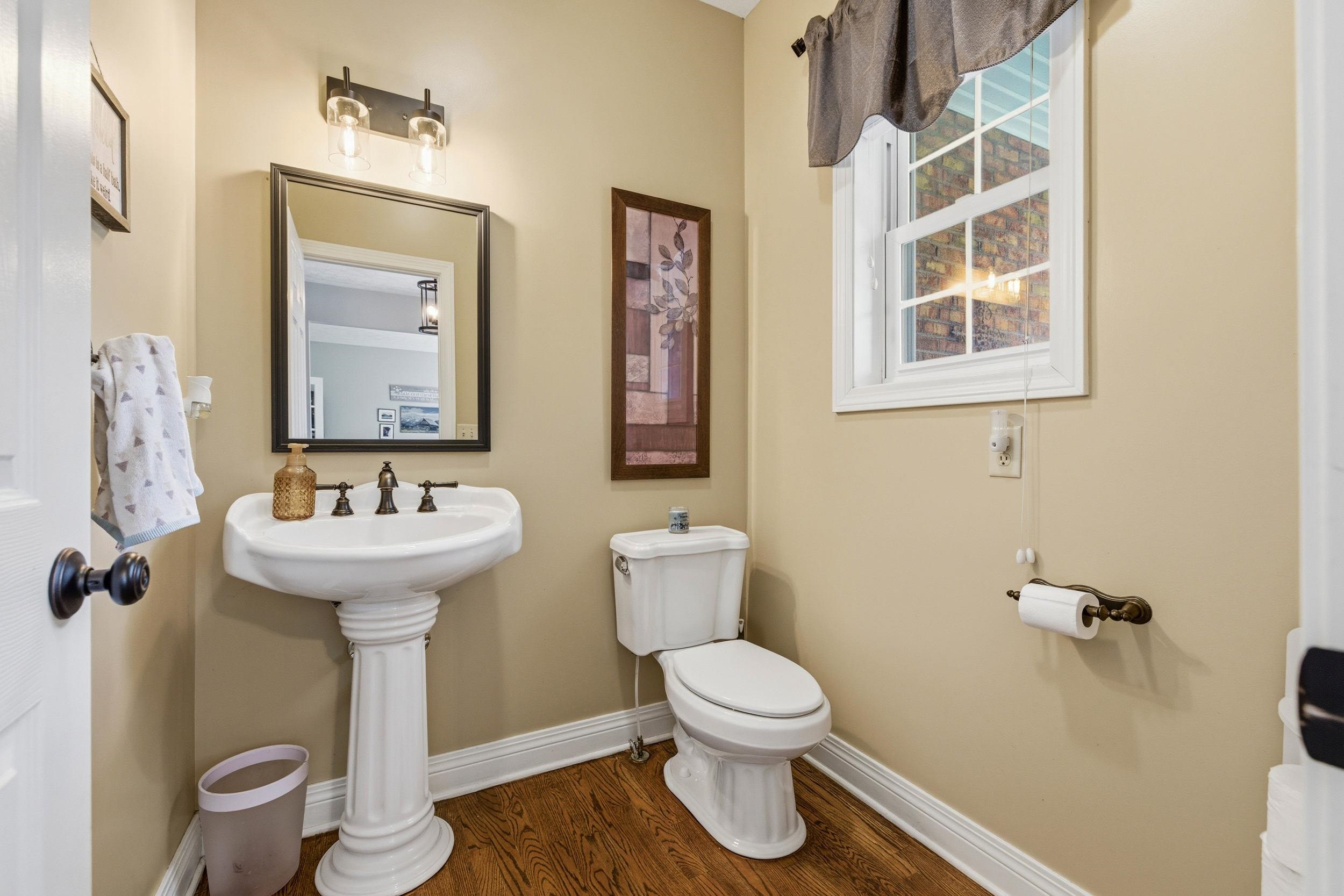 240 NORTHVIEW DR, DAYTON, Virginia 22821, 5 Bedrooms Bedrooms, ,4 BathroomsBathrooms,Residential,240 NORTHVIEW DR,677406 MLS # 677406