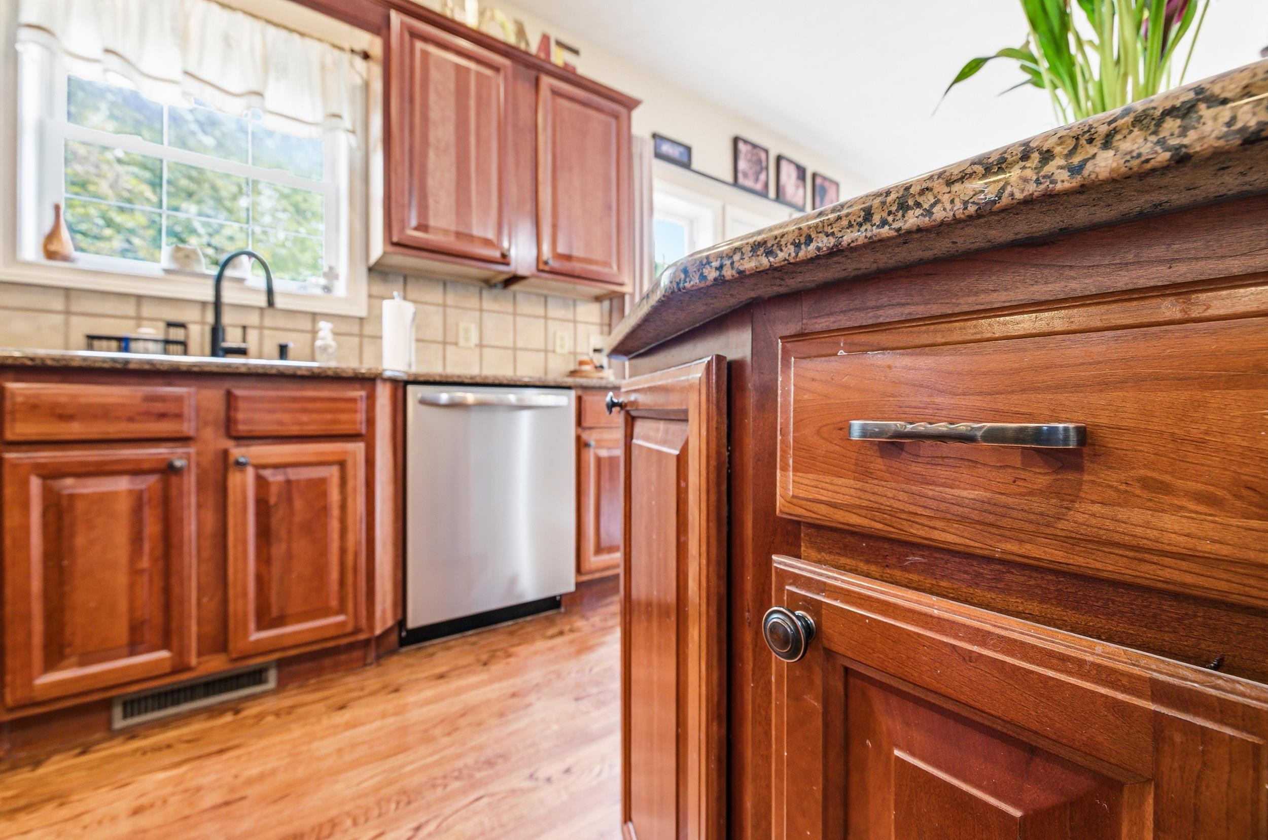 240 NORTHVIEW DR, DAYTON, Virginia 22821, 5 Bedrooms Bedrooms, ,4 BathroomsBathrooms,Residential,240 NORTHVIEW DR,677406 MLS # 677406