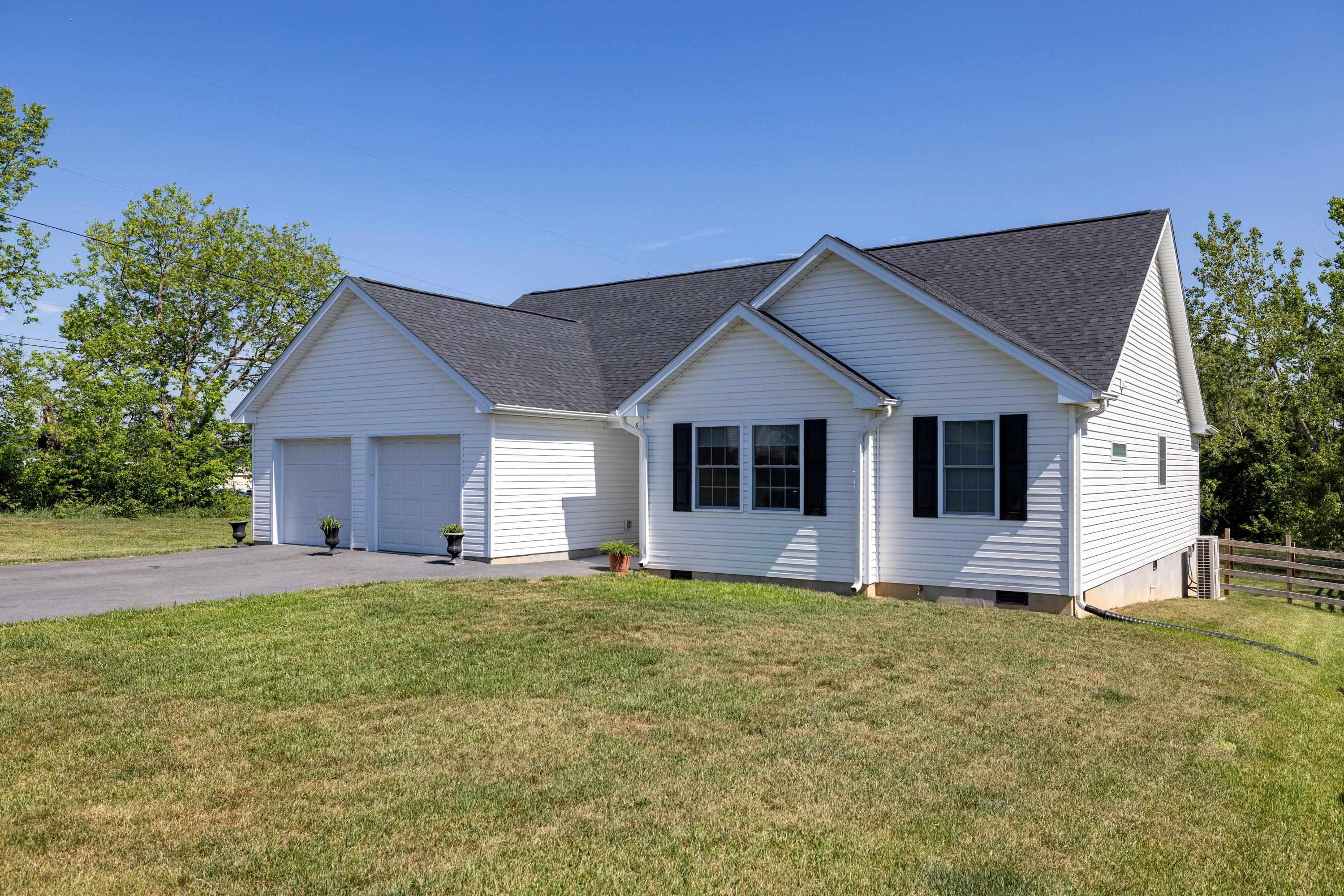 672 ELM ST, BROADWAY, Virginia 22815, 3 Bedrooms Bedrooms, ,3 BathroomsBathrooms,Residential,672 ELM ST,677409 MLS # 677409 672 ELM ST, BROADWAY, Virginia 22815, 3 Bedrooms Bedrooms, ,3 BathroomsBathrooms,Residential,672 ELM ST,677409 MLS # 677409