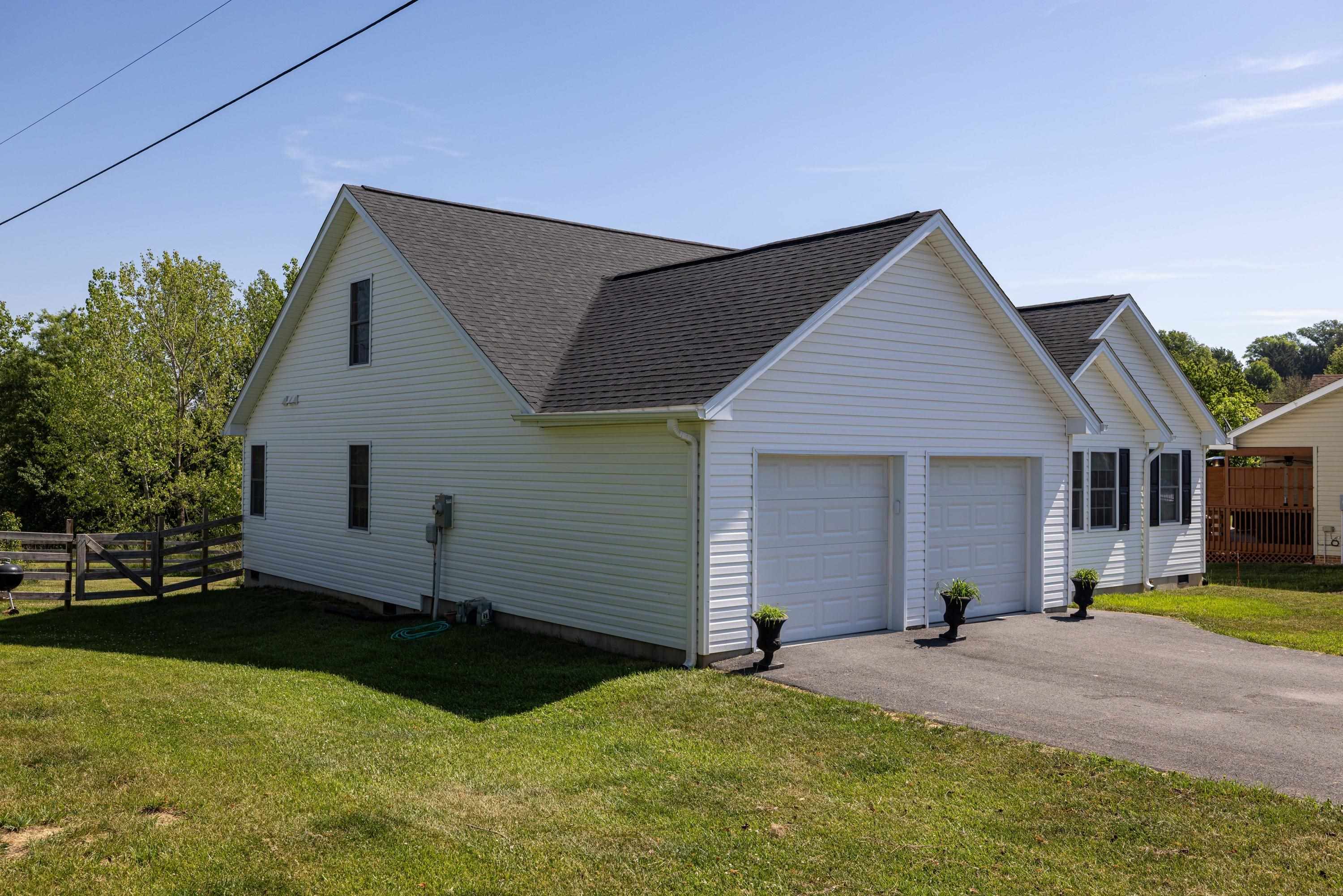 672 ELM ST, BROADWAY, Virginia 22815, 3 Bedrooms Bedrooms, ,3 BathroomsBathrooms,Residential,672 ELM ST,677409 MLS # 677409 672 ELM ST, BROADWAY, Virginia 22815, 3 Bedrooms Bedrooms, ,3 BathroomsBathrooms,Residential,672 ELM ST,677409 MLS # 677409