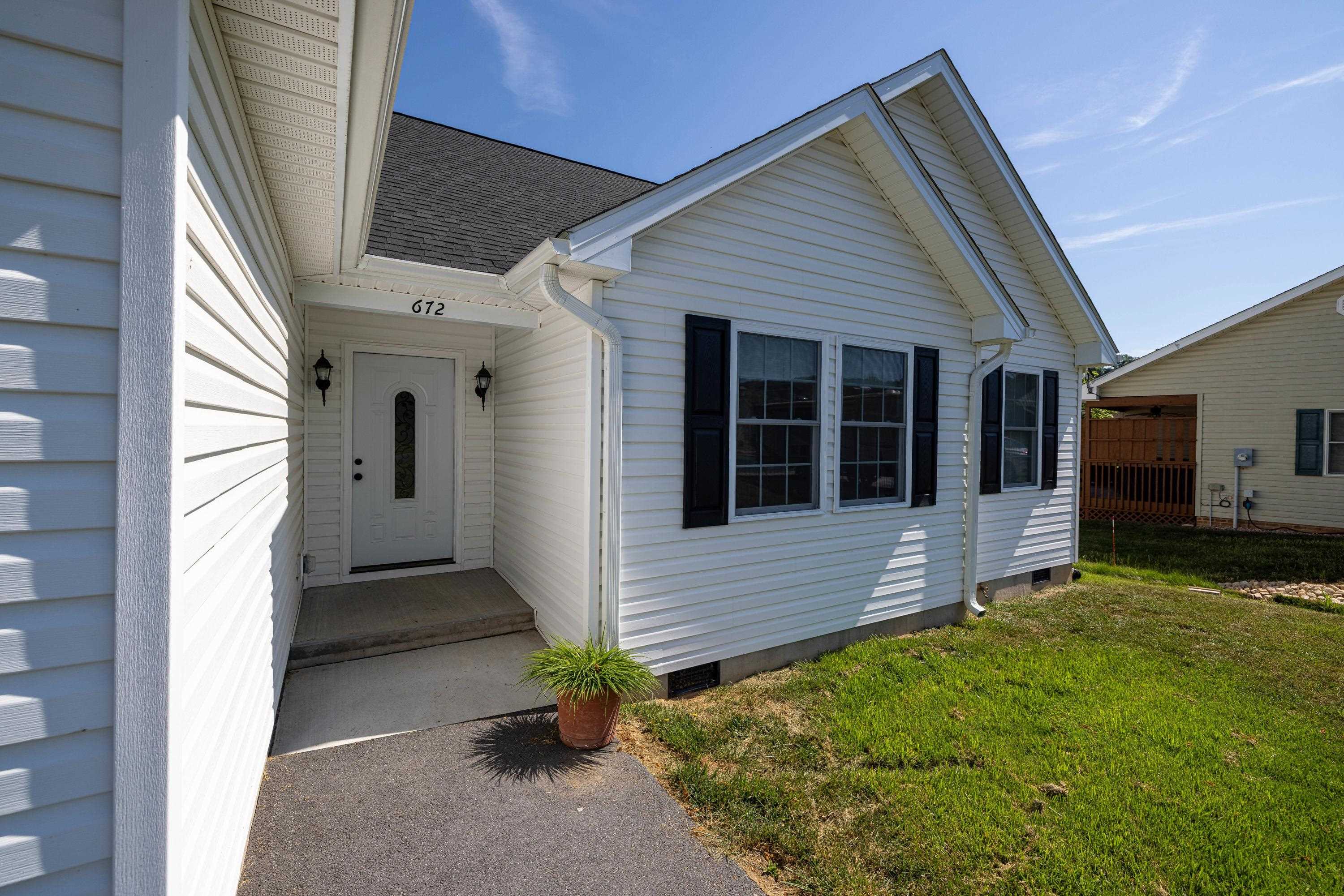 672 ELM ST, BROADWAY, Virginia 22815, 3 Bedrooms Bedrooms, ,3 BathroomsBathrooms,Residential,672 ELM ST,677409 MLS # 677409 672 ELM ST, BROADWAY, Virginia 22815, 3 Bedrooms Bedrooms, ,3 BathroomsBathrooms,Residential,672 ELM ST,677409 MLS # 677409