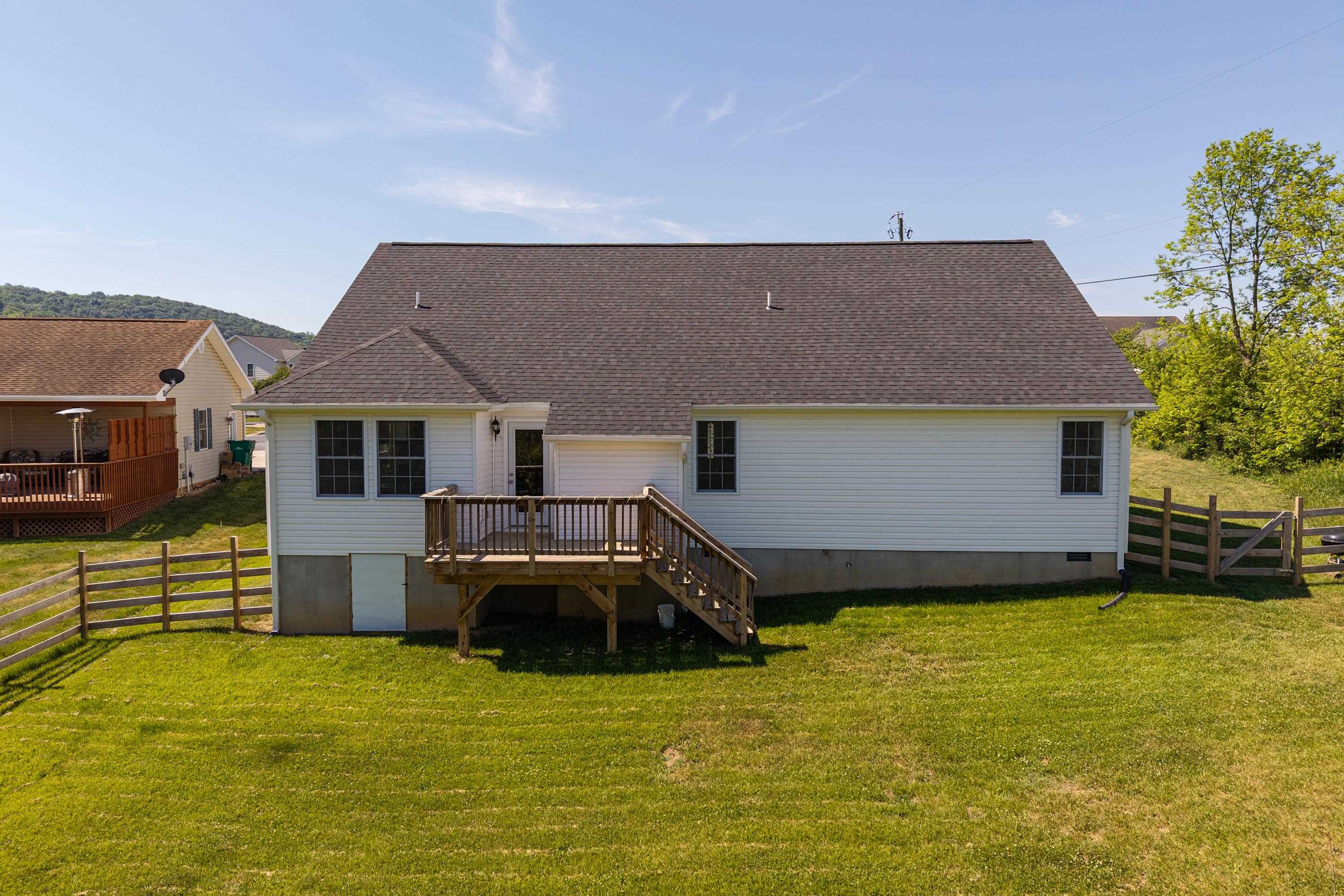 672 ELM ST, BROADWAY, Virginia 22815, 3 Bedrooms Bedrooms, ,3 BathroomsBathrooms,Residential,672 ELM ST,677409 MLS # 677409 672 ELM ST, BROADWAY, Virginia 22815, 3 Bedrooms Bedrooms, ,3 BathroomsBathrooms,Residential,672 ELM ST,677409 MLS # 677409