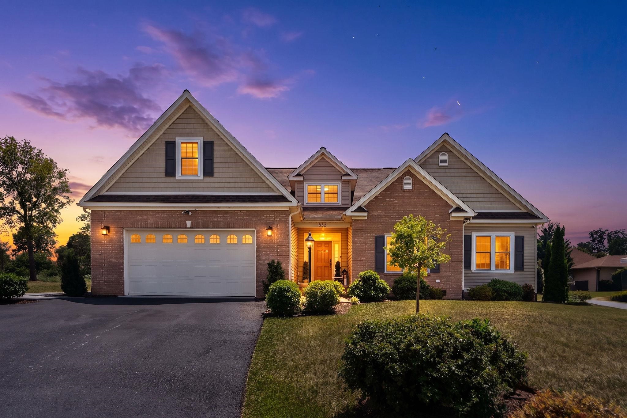 632 LEGRANDE AVE, WAYNESBORO, Virginia 22980, 4 Bedrooms Bedrooms, ,2 BathroomsBathrooms,Residential,632 LEGRANDE AVE,677410 MLS # 677410