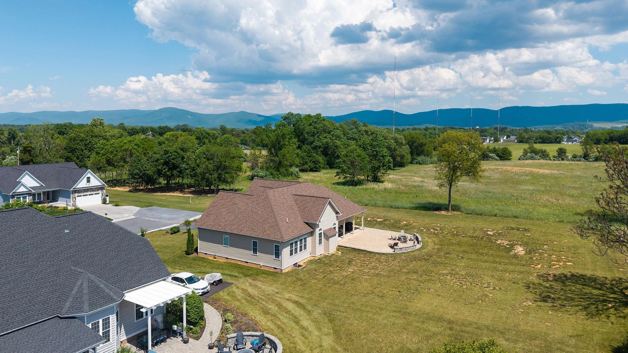 632 LEGRANDE AVE, WAYNESBORO, Virginia 22980, 4 Bedrooms Bedrooms, ,2 BathroomsBathrooms,Residential,632 LEGRANDE AVE,677410 MLS # 677410