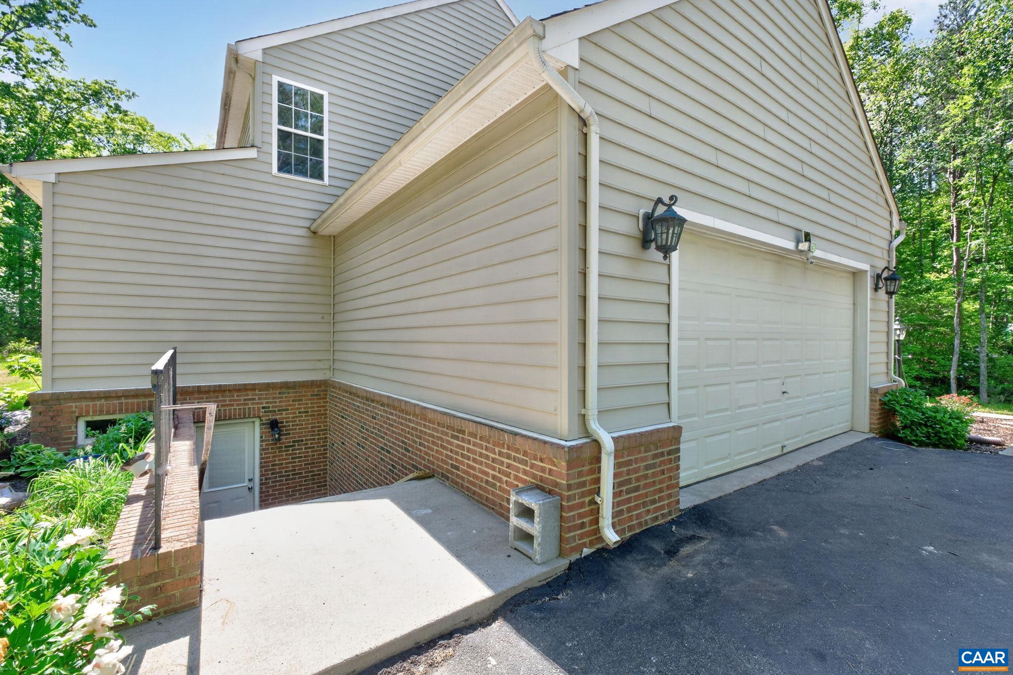 504 WILLOW RIDGE RD, TROY, Virginia 22974, 4 Bedrooms Bedrooms, ,2 BathroomsBathrooms,Residential,504 WILLOW RIDGE RD,677414 MLS # 677414 504 WILLOW RIDGE RD, TROY, Virginia 22974, 4 Bedrooms Bedrooms, ,2 BathroomsBathrooms,Residential,504 WILLOW RIDGE RD,677414 MLS # 677414