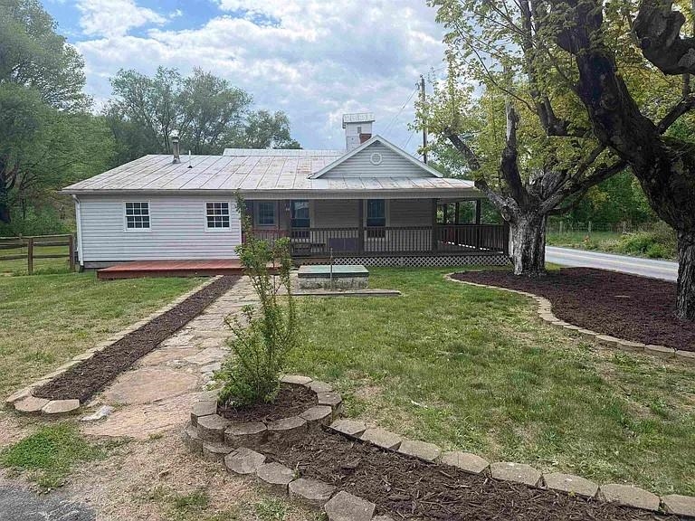 64 AUGUSTA SPRINGS RD, CRAIGSVILLE, Virginia 24430, 3 Bedrooms Bedrooms, ,1 BathroomBathrooms,Residential,62A-(1)-6566 MIDGELEY SUB-DIV LOTS 65 & 66,64 AUGUSTA SPRINGS RD,677415 MLS # 677415 64 AUGUSTA SPRINGS RD, CRAIGSVILLE, Virginia 24430, 3 Bedrooms Bedrooms, ,1 BathroomBathrooms,Residential,62A-(1)-6566 MIDGELEY SUB-DIV LOTS 65 & 66,64 AUGUSTA SPRINGS RD,677415 MLS # 677415